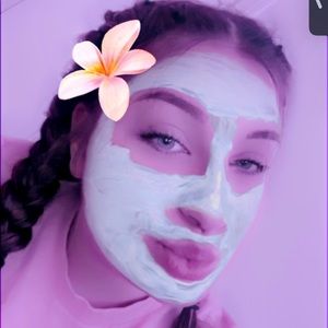 Meet your Posher, Isabella